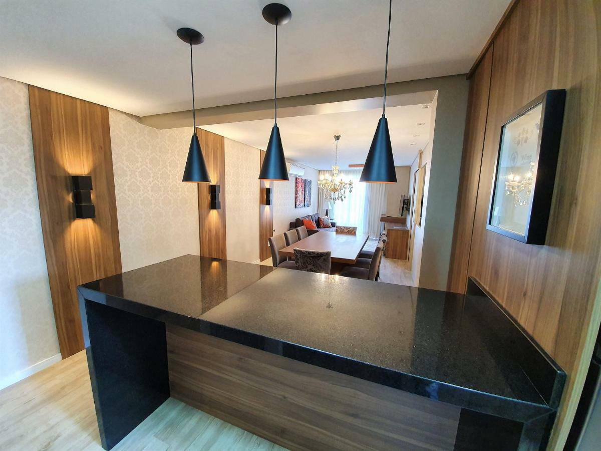 Apto Luxo 800M R. Coberta | 2 Suites | Mobiliado Gramado Exteriér fotografie